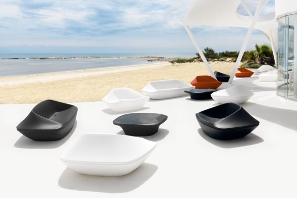 Vondom – UFO COFFEE TABLE